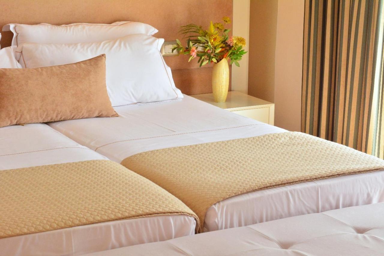 Sandy Resort 4*