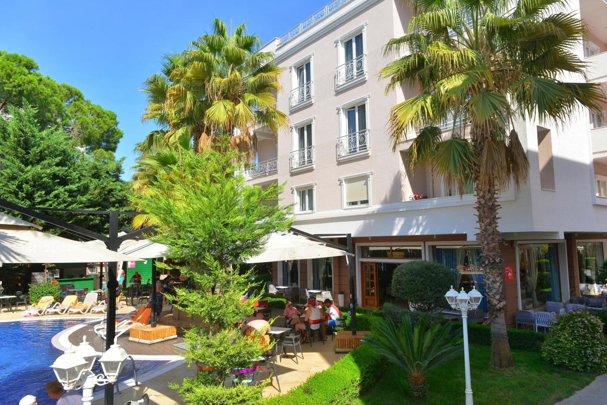 Sandy Resort Golem (Tirana)